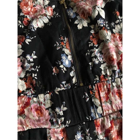 Lucca Couture- Floral Romper - Picture 3 of 5